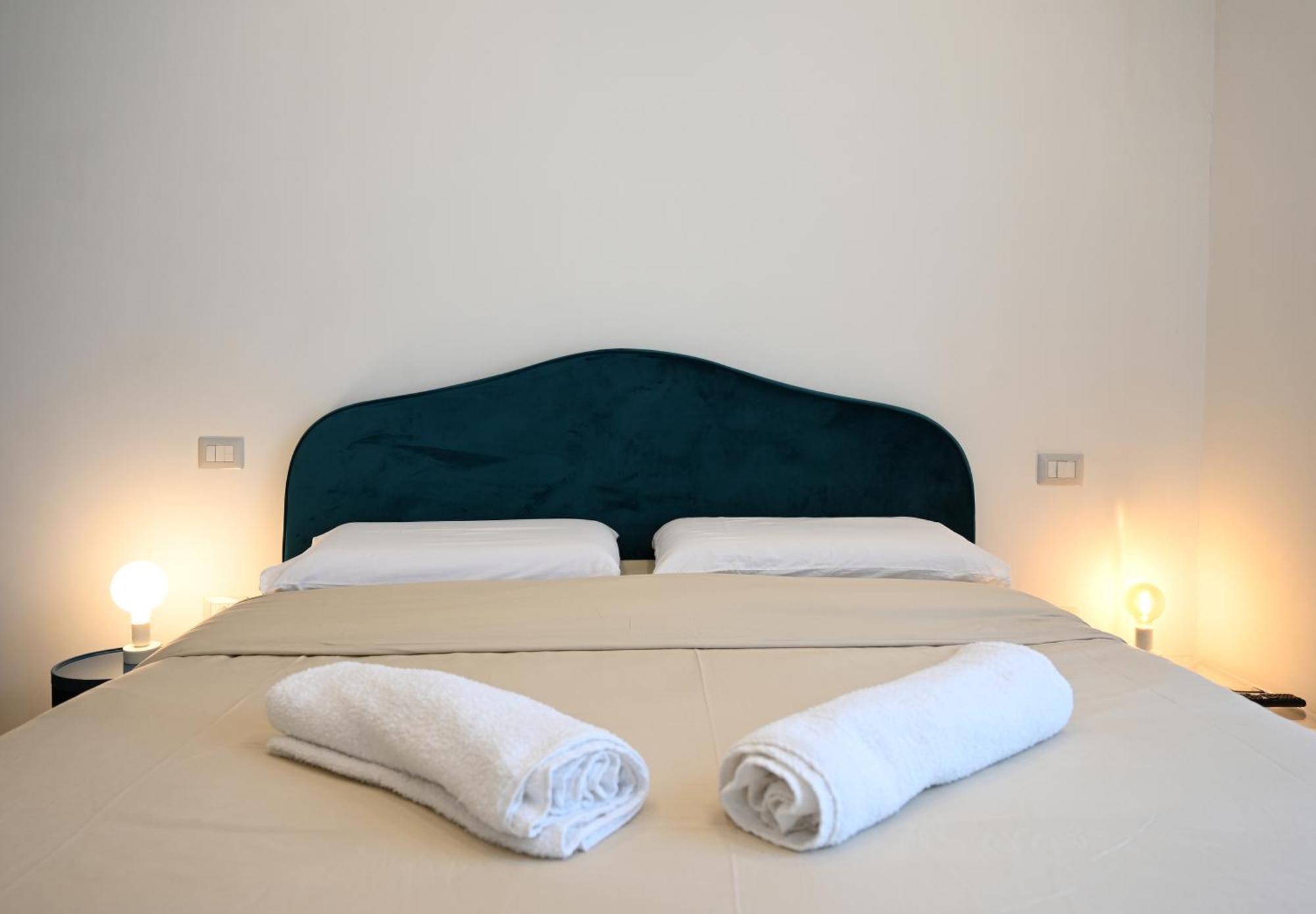 Qhouse Apartment Napoli Ngoại thất bức ảnh